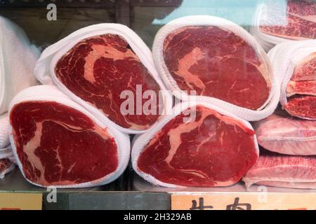 Manzo di Kobe per la vendita al mercato del pesce Tsukiji, Tokyo, Giappone Foto Stock