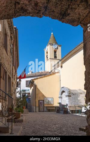 Notre Dame des Neiges, la chiesa del villaggio di Saint-Agnès, il più alto borgo medievale d'Europa situato sulla riviera francese Foto Stock