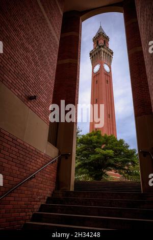 Old Joe, la torre dell'orologio dell'Università di Birmingham è la torre dell'orologio indipendente più alta del mondo. Foto Stock