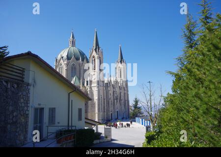 Santuario Basilica minore dell'Addolorata - Castelpetroso - Isernia - Molise - Italy Foto Stock