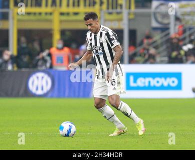 MILANO ITALIA- Ottobre 24 Stadio G Meazza Danilo Luiz da Silva in azione durante la Serie a match tra FC Inter e FC Juventus allo Stadio G. Meazza il 24 ottobre 2021 a Milano. Foto Stock