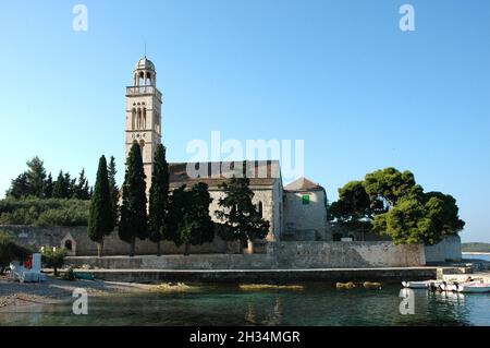 Monastero Francescano o Franjevacki samostan e chiesa di Santa Maria della Misericordia nell'isola di Hvar, Croazia Foto Stock