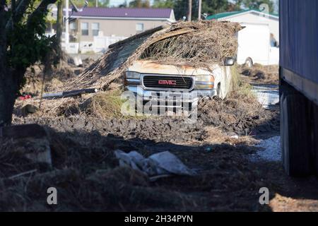 Ironton, Stati Uniti d'America. 24 Settembre 2021. Distrutte le case e le proprietà di figliare la zona dopo l'uragano Ida 24 settembre 2021 a Ironton, Louisiana. Credit: Julie Joseph/FEMA/Alamy Live News Foto Stock