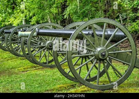 Batteria confederata di Ruggles sul campo di battaglia dello Shiloh National Military Park in Tennessee. Foto Stock