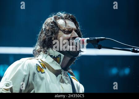 I Courteeners vivono presso il vecchio campo da cricket di trafford il 25 settembre 2021 Foto Stock