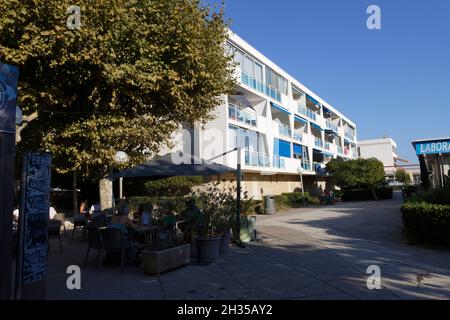 La Grande Motte, Francia. 26 agosto 2021. Resort in la Grande Motte, Herault, France.Credit: Veronique Phitoussi Foto Stock