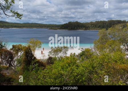 Fraser Island, Queensland, Australia - 23 ottobre 2021: Lago Mckenzie su Fraser Island Foto Stock