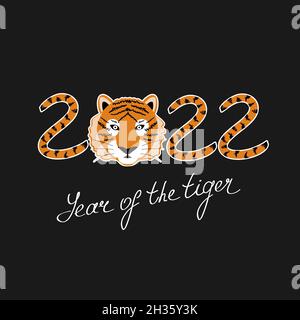 2022 anno del logo Tiger. Simbolo di Capodanno cinese. Tigre d'acqua. Segno vettoriale disegnato a mano su nero Illustrazione Vettoriale