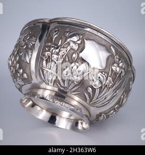 Antica Chinese Export Silver Lobed Bowl di Woshing. Shanghai, fine del 19 ° secolo Foto Stock