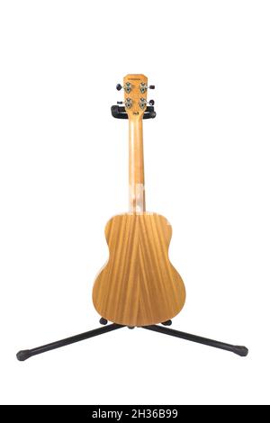 nuove chitarre ukulele su sfondo bianco Foto Stock