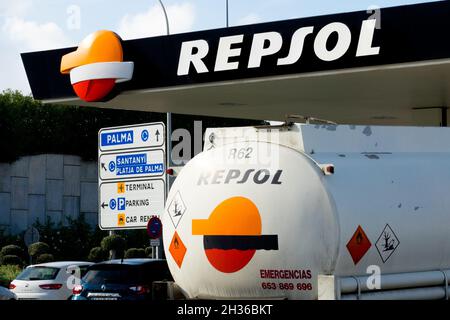 Repsol distributore di benzina Palma di Maiorca Foto Stock