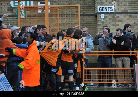 Barnet 1 Rochdale 0, 08/05/2010. Stadio Underhill, campionato 2. L'ultima partita della stagione a Underhill. Il Bees deve battere Rochdale per rimanere in su. Foto Stock