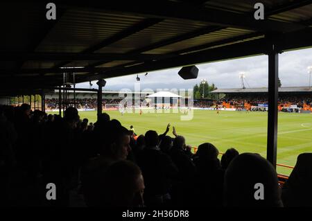 Barnet 1 Rochdale 0, 08/05/2010. Stadio Underhill, campionato 2. L'ultima partita della stagione a Underhill. Il Bees deve battere Rochdale per rimanere in su. Foto Stock