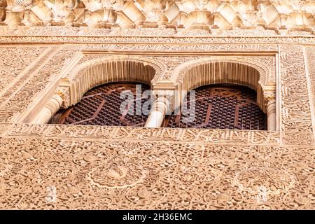 Decorazioni murali dei palazzi Nasridi Palacios Nazaries all'Alhambra a Granada, Spagna Foto Stock