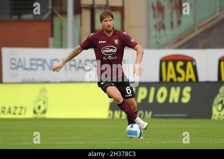 Stefan Strandberg della US Salernitana 1919 in azione durante la Serie A match tra US Salernitana 1919 ed Empoli FC allo Stadio Arechi di Salerno Foto Stock