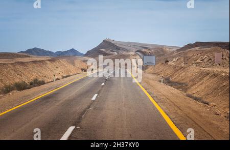 Israele confine con l'Egitto nel deserto del Negev Foto Stock