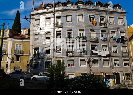 Edificio piastrellato a Lisbona Foto Stock