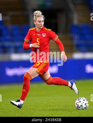 Rhiannon Roberts del Galles durante la partita di qualificazione UEFA della Coppa del mondo delle Donne FIFA 2023 al Cardiff City Stadium. Data foto: Martedì 26 ottobre 2021. Foto Stock