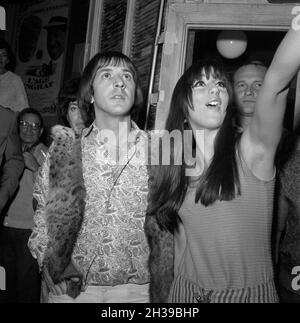 Sonny e Cher Circa 1967 credito: Ralph Dominguez/MediaPunch Foto Stock