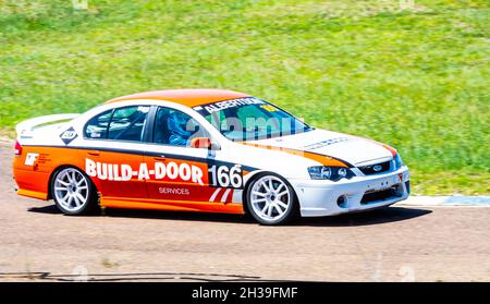 Sedan su una pista da corsa, Tamworth Australia. Foto Stock