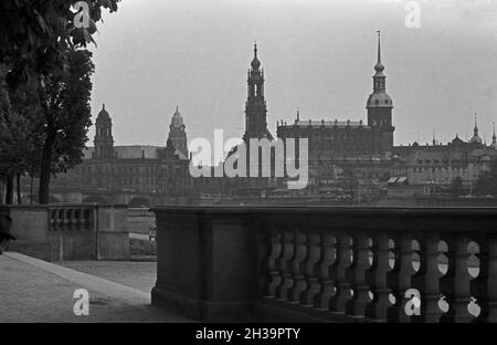 Erhabene Architektur a Dresda, Deutschland 1930 Jahre. Grande architettura a Dresda, in Germania, anni trenta. Foto Stock