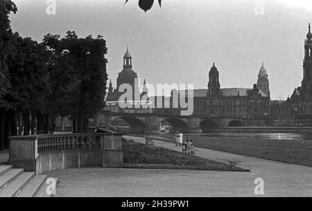 Erhabene Architektur a Dresda, Deutschland 1930 Jahre. Grande architettura a Dresda, in Germania, anni trenta. Foto Stock