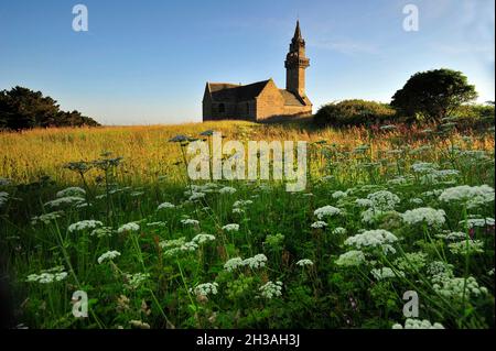 FRANCIA. FINISTERE (29) REGIONE BRETAGNA. ISOLA DI CALLOT. CHIESA DI NOTRE DAME Foto Stock