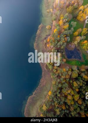 Tramonto sul Palazzo Užutrakis vicino a Trakai, Lituania Foto Stock