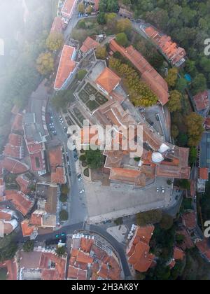 Sintra sopra il cielo nebuloso Foto Stock