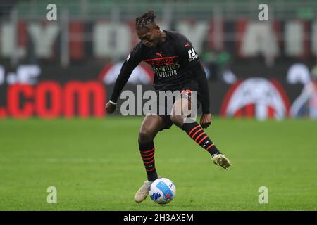 Milano, 26 ottobre 2021. Rafael Leao dell'AC Milan durante la serie A a a Giuseppe Meazza, Milano. Il credito d'immagine dovrebbe essere: Jonathan Moscrop / Sportimage Foto Stock