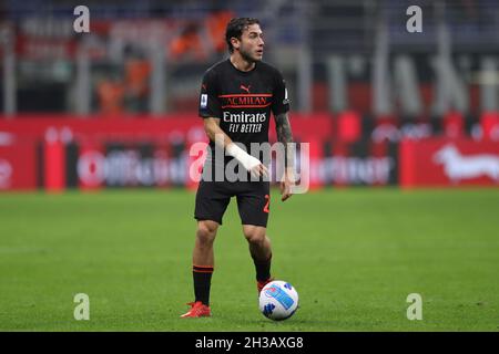 Milano, 26 ottobre 2021. Davide Calabria di AC Milan durante la Serie A a a Giuseppe Meazza, Milano. Il credito d'immagine dovrebbe essere: Jonathan Moscrop / Sportimage Foto Stock