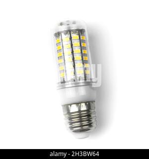 Lampadina, sfondo bianco. Concetto di risparmio energetico. Design quadrato, disposizione piatta, vista dall'alto Foto Stock