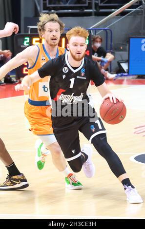 Bologna, Italia. 27 ottobre 2021. Niccolo Mannion (Segafredo Virtus Bologna) durante la partita del torneo di Eurocup Segafredo Virtus Bologna Vs. Ratiopharm Ulm al Paladozza Sports Palace - Bologna, 27 ottobre 2021 Credit: Independent Photo Agency/Alamy Live News Foto Stock