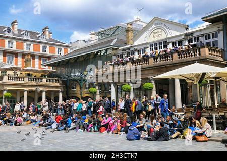 Il famoso edificio Covent Garden Piazza e Market a Londra, Inghilterra, Regno Unito Foto Stock