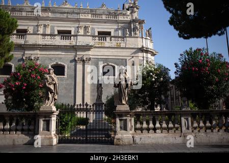 Catania, Sicilia - 14 luglio 2021: cattedrale di Sant'Agata, patrona dell'isola Foto Stock