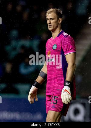 27 ottobre 2021; Easter Road, Edimburgo, Scozia; Scottish Premier League football, Hibernian versus Celtic; Joe Hart of Celtic Foto Stock