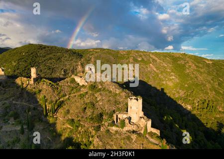 Foto aeree Lastours rovine medievali castello costruito dai catari nel dipartimento Aude, Francia Foto Stock