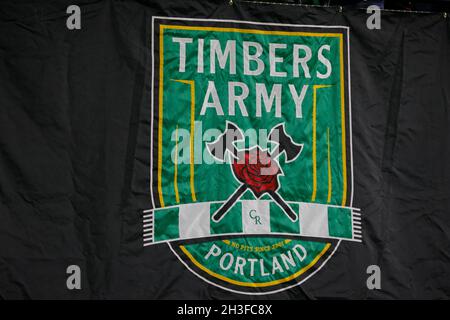 Portland, Stati Uniti. 27 ottobre 2021. I Portland Timbers hanno battuto il terremoto di San Jose 2-0 al Providence Park di Portland, Oregon, il 27 ottobre 2021, sugli obiettivi da Diego Chara e un calcio in bicicletta da Dairon Asprilla, rompendo una streak tre-partita perdendo e mantenendo le speranze di playoff vivo. (Foto di John Rudoff/Sipa USA) Credit: Sipa USA/Alamy Live News Foto Stock