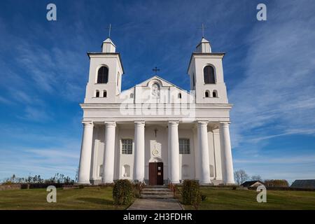 Antica chiesa dei Santi Angeli Guardiani a Rogotno, distretto di Lida, regione di Grodno, Bielorussia. Foto Stock