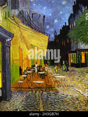 CAFFÈ TERRAZZA DI NOTTE il dipinto ad olio 1888 di Vincent van Gogh di una scena ad Arles, attualmente nel Kröller-Müseum, Otterlo, Olanda. Foto Stock