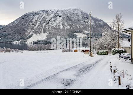Bella vista invernale a Volda, Norvegia. Foto Stock