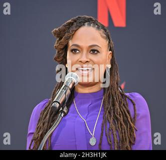 Los Angeles, Stati Uniti. 28 ottobre 2021. LOS ANGELES, STATI UNITI. 28 ottobre 2021: AVA DuVernay alla cerimonia della mano e dell'impronta in onore dell'attrice Regina King, al TCL Chinese Theatre di Hollywood. Picture Credit: Paul Smith/Alamy Live News Foto Stock