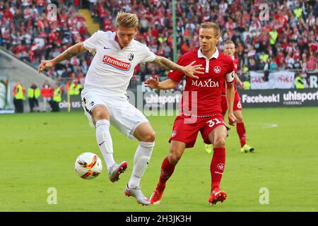 2. Football-BL: 6° posto: 1. FC Kaiserslautern vs SC Freiburg Foto Stock