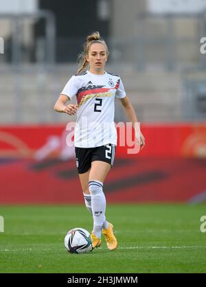 Sophia KLEINHERNE (GER) Action, Soccer Laenderspiel Women, World Cup qualification, Germania (GER) - Israele (ISR) 7: 0, il 26 ottobre 2021 ad Essen/Germania. Â Foto Stock