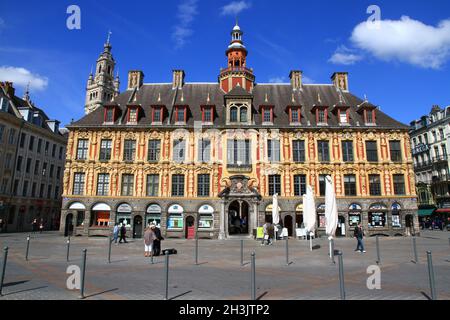 FRANCIA. NORD (59) LILLE GENERAL DE GAULLE SQUARE. VECCHIA BORSA Foto Stock