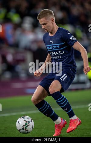 LONDRA, INGHILTERRA - OTTOBRE 27: Oleksandr Zinchenko durante il Carabao Cup Round del 16 tra West Ham United e Manchester City a London Stadi Foto Stock