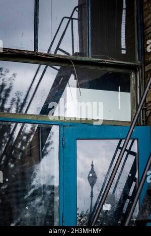 Scala antincendio Alexandra Palace, Londra, Regno Unito Foto Stock