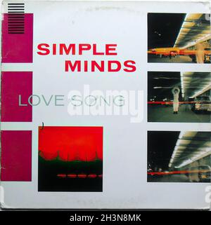 1981 Simple Minds 12 pollici Single Vinyl Record Love Song Sleeve Grafica 1980 A Foto Stock