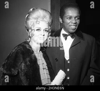 Lana Rawls e Lou Rawls Circa 1970's Credit: Ralph Dominguez/MediaPunch Foto Stock