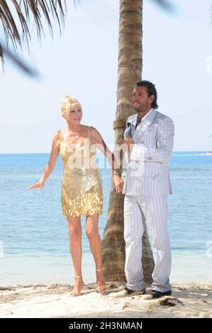 *ESCLUSIVA SPECIAL FEE* REALITY SHOW SURVIVOR VIP 7 - SEVEN - TRASMISSIONE LIVE DAL NICARAGUA - ISLAND LIME CAY - LA MISSIONE - 17/03/2010 QUARTO EPISODIO - INVIATO ROSSANO RUDD IVANA TRUMP Foto Stock